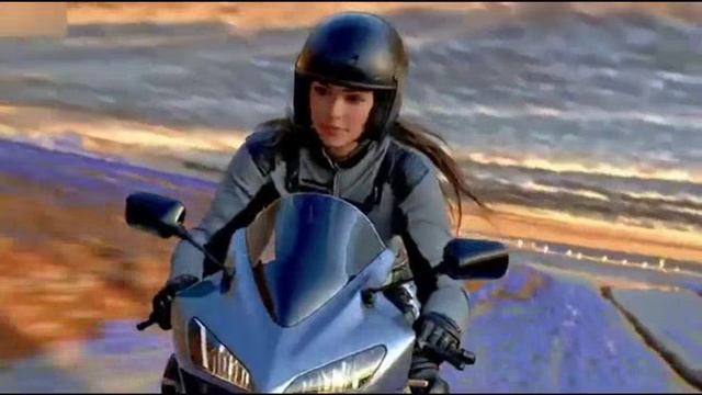 Девочка устала смотреть онлайн