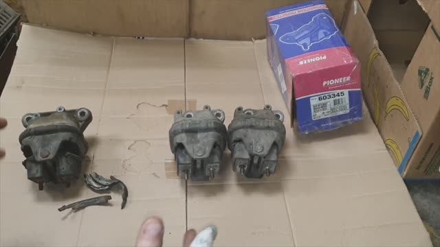 Устройство подушки ДВС Chrysler 300C смотреть онлайн