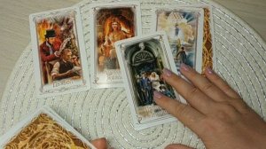 КТО Я ДЛЯ НЕГО? гадание онлайн