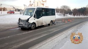 Шесть человек пострадали при столкновении двух маршруток в Иркутской области