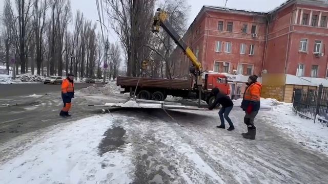 За прошедшую неделю в Саратове было демонтировано 23 незаконных объекта смотреть онлайн