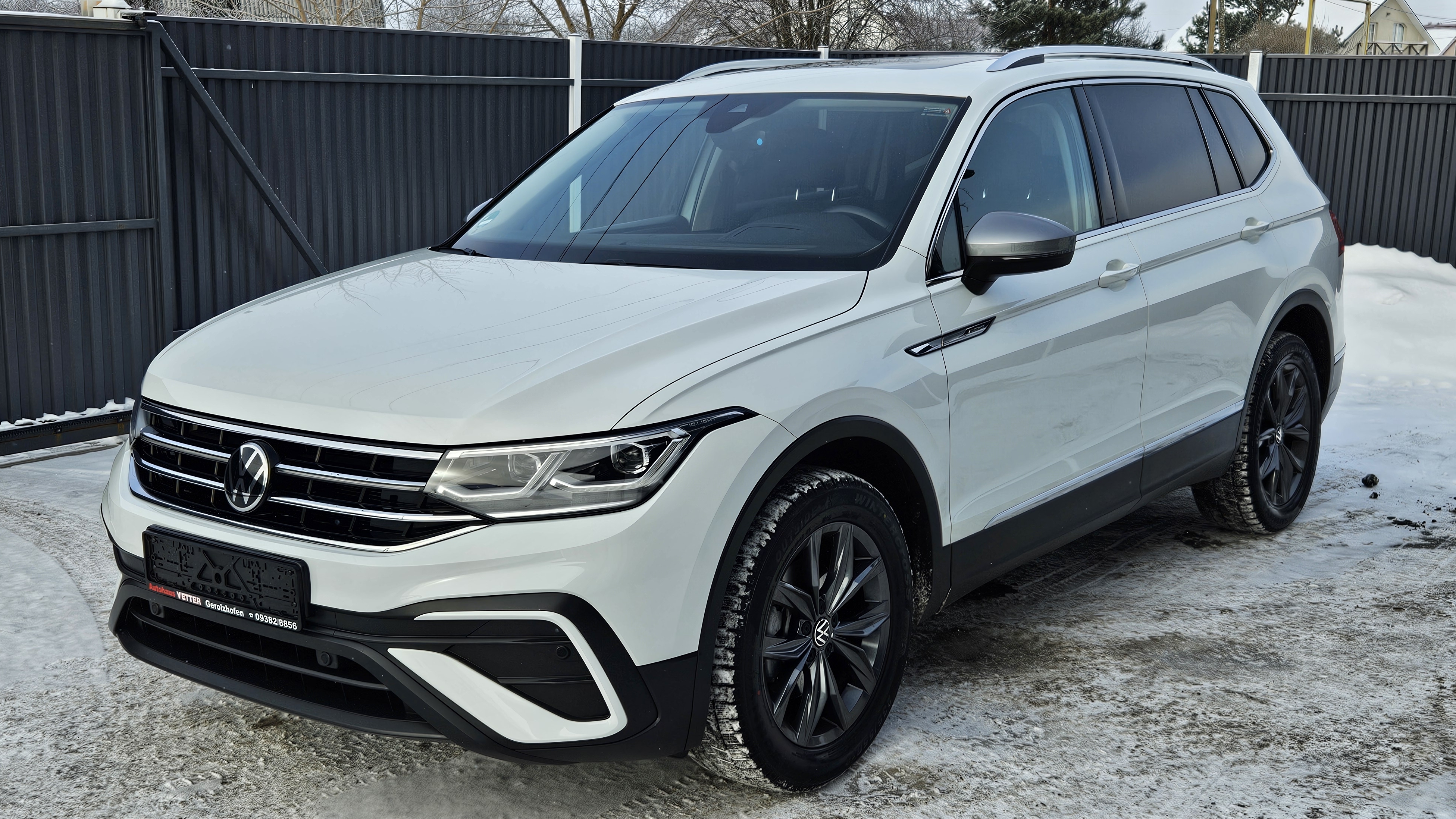 VW Tiguan Allspace 2022! 1.5 TSi 150 л.с. DSG7 DQ381! Панорама, проекция, подогревы, фаркоп, запаска смотреть онлайн