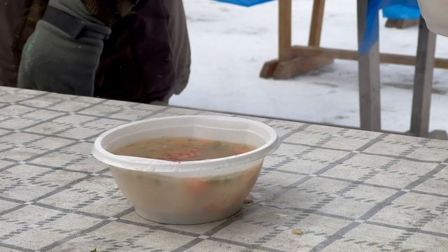 Горячий обед для гостей. смотреть онлайн