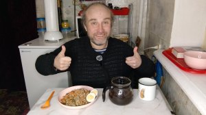 обед без Рыжули. почему снег чистят и печку топят? мукбанг. обжор. еда на камеру. диета. шизофрения.