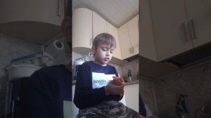 я чищу картошку👍👍👍👍