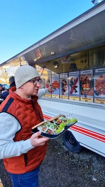 шашлык и чебуреки на обед смотреть онлайн