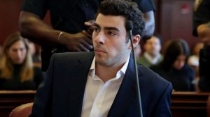 Лжеагент ФБР пытался вытащить убийцу главы UnitedHealthcare из тюрьмы