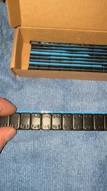 Авто-й грузик весом  5 гр , для балансировки мотор-колеса на самокате , чтоб не было вибрации !!!