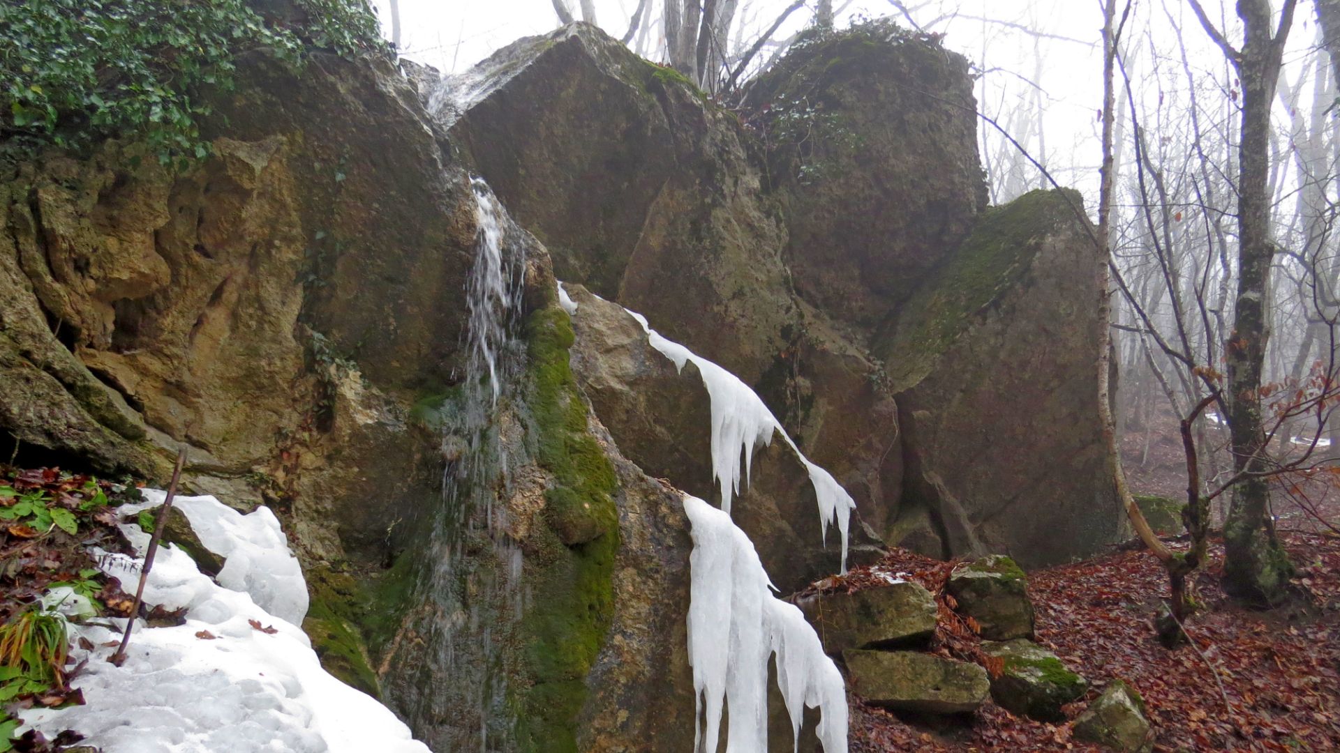 Громовка. Эфемерный водопад реки Шелен. Ущелье Кара-Кишла.