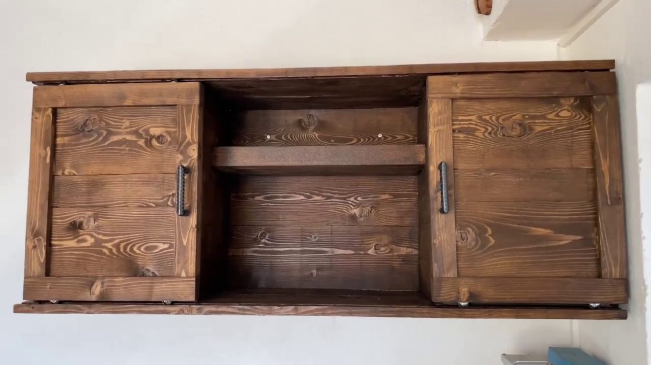 Шкаф-купе из обрезков дерева смотреть онлайн