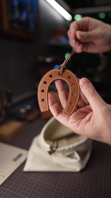 Шарм для сумки подкова