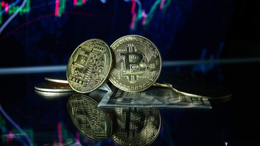 Экономисты объяснили причины резкого падения биткоина смотреть онлайн