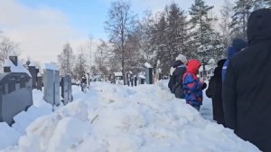 #187.Москва.Троекуровское кладбище.Вера Глаголева и Юлия Началова.Юбилей.
