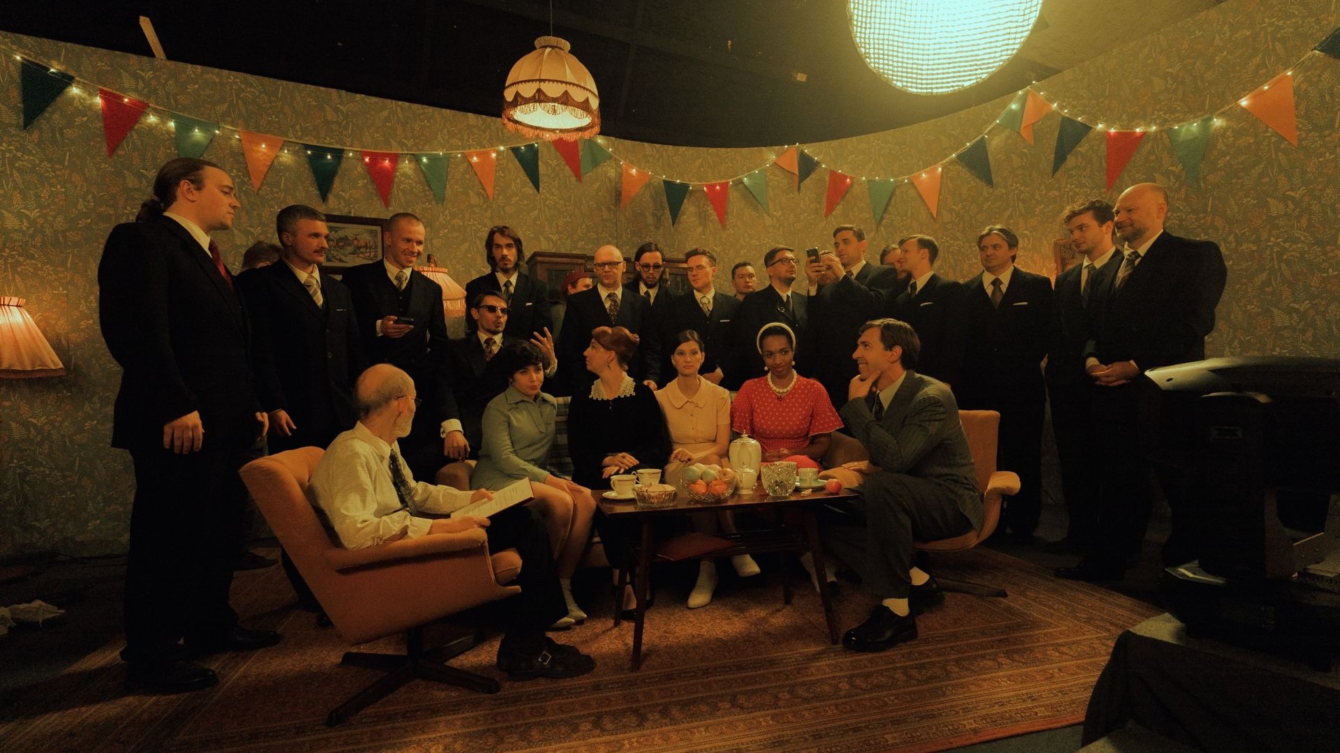 Студия «Пролетарского Танго» (студия советской песни). Выпуск с ВИА «Пролетарского Танго» смотреть онлайн