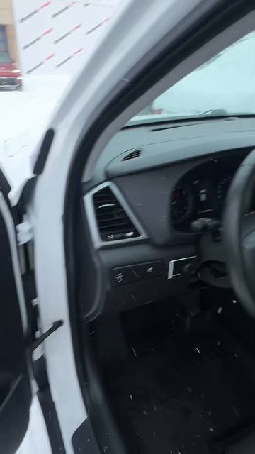 Hyundai Tucson Кроссовер 5 дв. 2.0 6AT 2016г смотреть онлайн