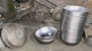 Миска из нержавейки. Сделано в Пакистане