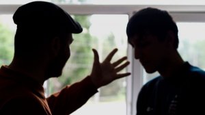 ОТ ПРИТЕСНИТЕЛЯ. СИЛЬНО. ДЛЯ ВСЕХ