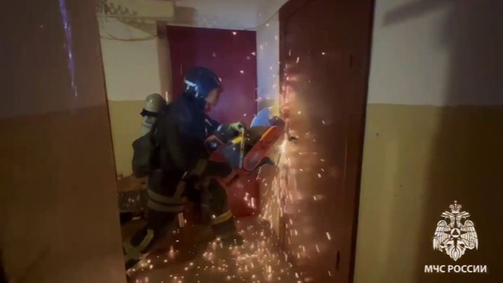 Пять человек пострадали в результате пожара в жилом доме в Липецке смотреть онлайн