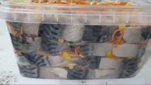 Скумбрия салат с овощами