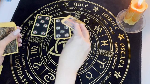 Крестовый король. Гадание на игральных картах Крестовый король. Гадание на игральных картах