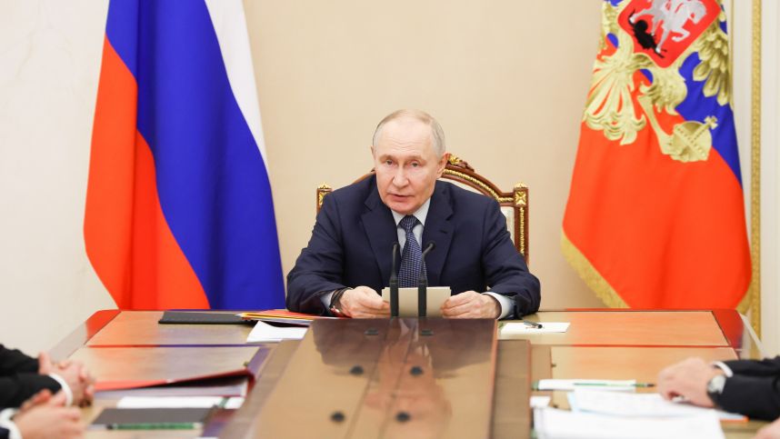 Путин: идущее на экспорт российское вооружение испытано в реальных боевых условиях смотреть онлайн