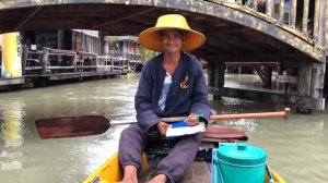 Влог_ Готовим завтрак и покупаем сувениры в Тайланде