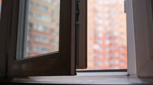 Подросток выжил, выпав из окна 16-го этажа в Подмосковье