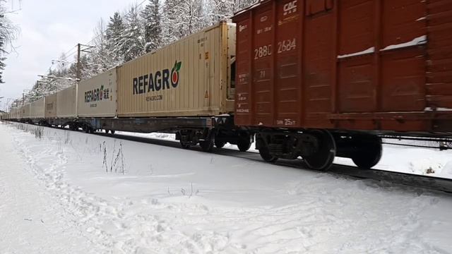 «неожиданно» электровоз 2ЭС6-1628 «Синара» с грузовым поездом на перегоне Ржевка — Заневский пост 1