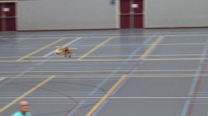 Двигатель на CO2 в самолёте-копии для полётов в зале; зальные копии самолётов с мотором на CO2