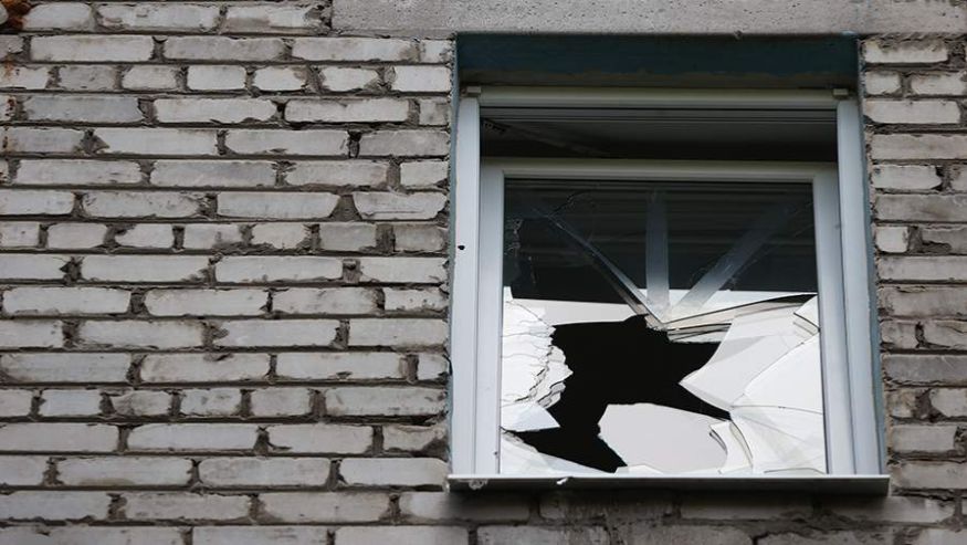 При атаке БПЛА ВСУ на Орловскую область были повреждены жилые дома и автомобили смотреть онлайн