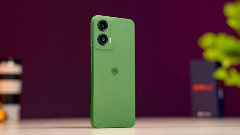 MOTOROLA MOTO G35 5G РАСПАКОВКА И ВПЕЧАТЛЕНИЯ ОТ СМАРТФОНА! смотреть онлайн