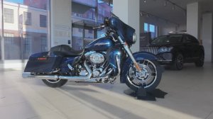 Harley-Davidson Street Glide 103 Цвет: Big Blue Perl пробег 4591 км, Цена 1 650 000 руб