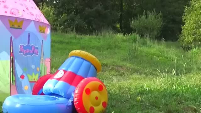 Замок Принцессы Пеппы и новые игрушки смотреть онлайн