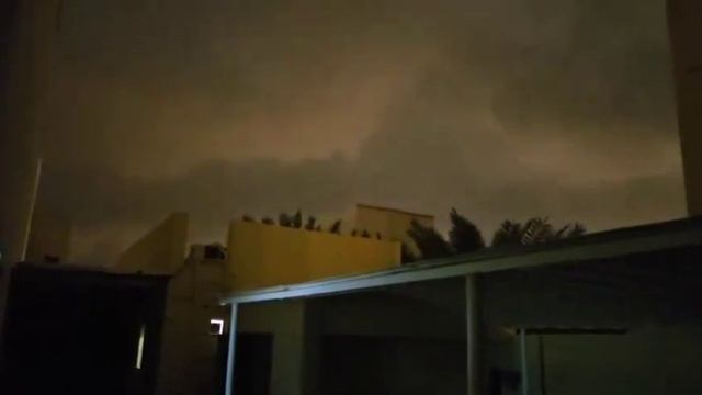 Активная ночная гроза в Эль-Айне (ОАЭ, 12.02.2024). смотреть онлайн