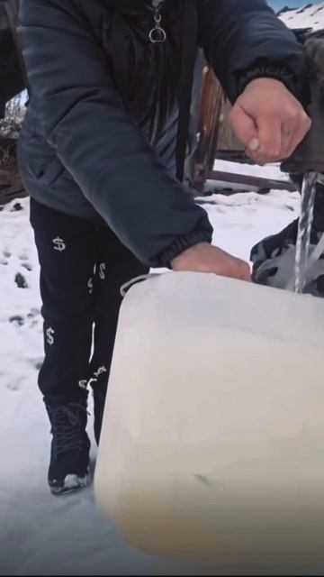 С ДЕРЕВЕНСКИХ ЛАЙК! ВАЛЯ ТРИНИТИ И МОНГОЛ НА ДЕРЕВНЕ #иришкачикипики #МОНГОЛ #юмор смотреть онлайн