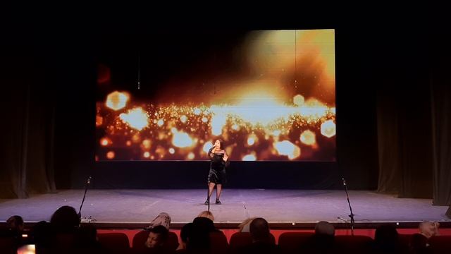 Софья Галстян — Карточный домик Софья Галстян — Карточный домик