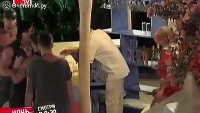 Комичные и жалкие драчуны на Тв смотреть онлайн