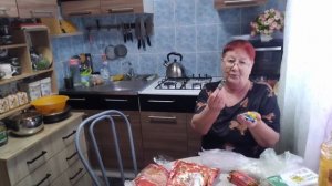 Жизнь пенсионеров.Прогулка в магазины.