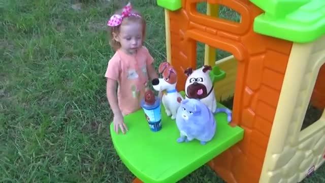 Домик для Макса. Новые Игрушки из мультика Тайная Жизнь Домашних Животных смотреть онлайн