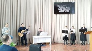 "Словно снег"; "Видна из города та тёмная гора"