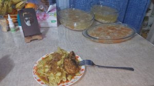 Выходной, сидим дома