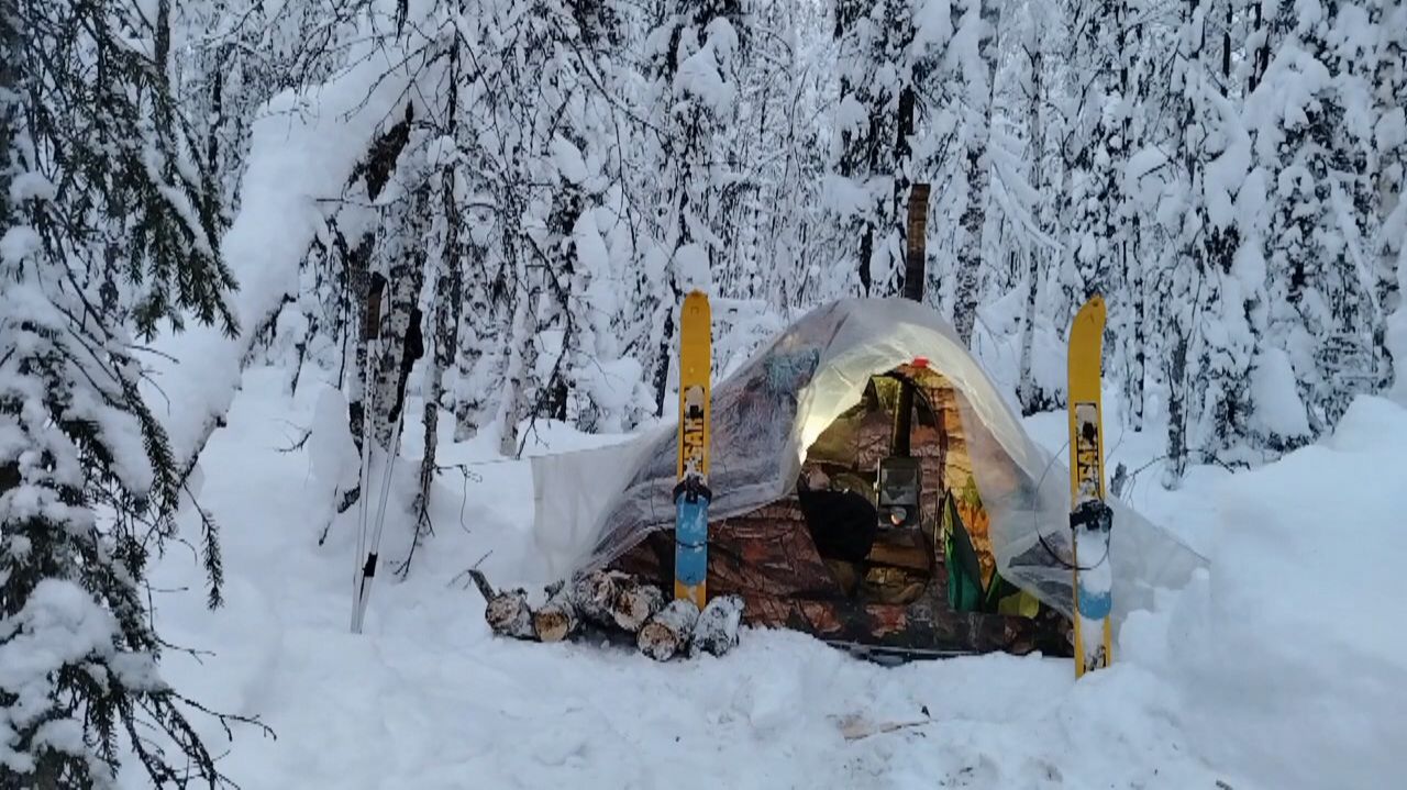 Зима, палатка и печка. Зима, палатка и печка.