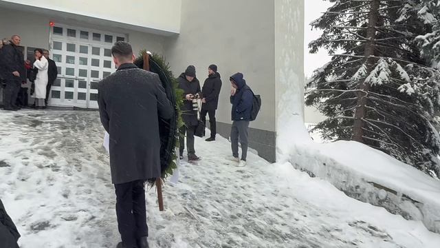 МАЛИКОВ УРГАНТ ДОЛИНА ШИРВИНДТ БОНДАРЧУК ... ЗВЁЗДЫ НА ПОХОРОНАХ АЛЕКСАНДРА ОЛЕЙНИКОВА | 28.01.2026 смотреть онлайн