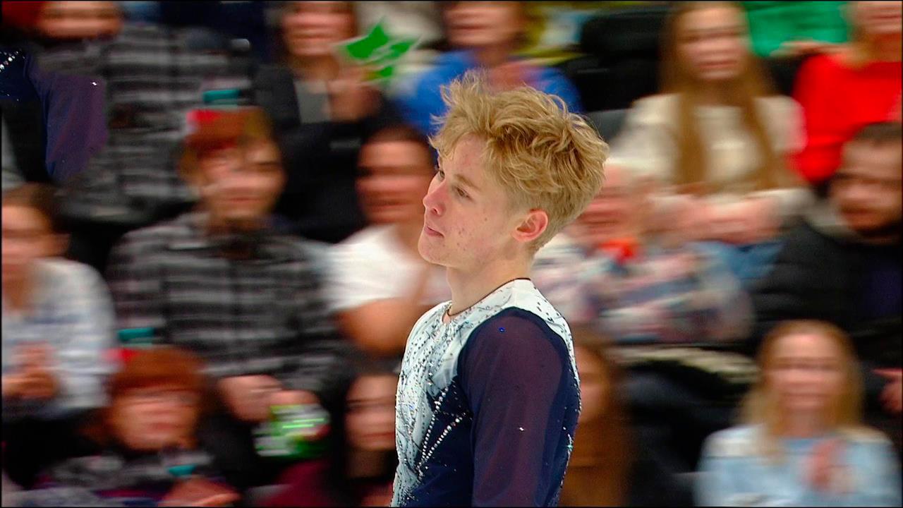 Никита Сарновский завоевал золото на чемпионате России по прыжкам в Москве смотреть онлайн