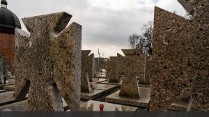 Украинские СМИ сообщили о скандале из-за выделенных под военное кладбище земель