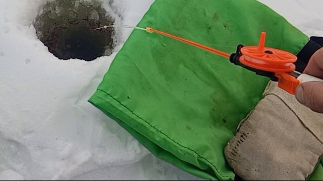 Исетское , рыбалка ,февраль .