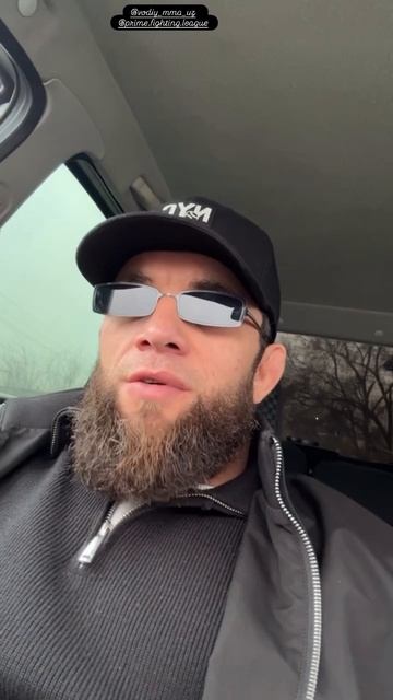 Нашелся единственный кто не стерпел отношения бойцов из Узбекистана и высказал все что о них думает смотреть онлайн