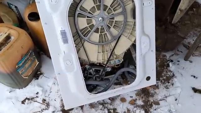 Чтоб стиралка не скакала при отжиме