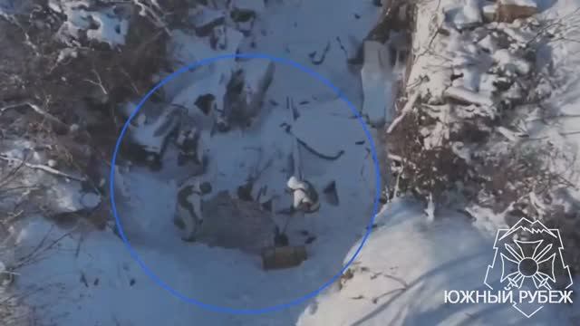 Уничтожение 120мм миномета ВСУ расчетом FPV Южной гв. смотреть онлайн