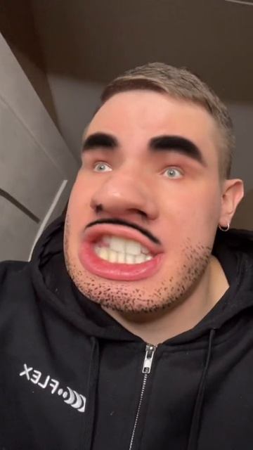 Не успели 😀 смотреть онлайн